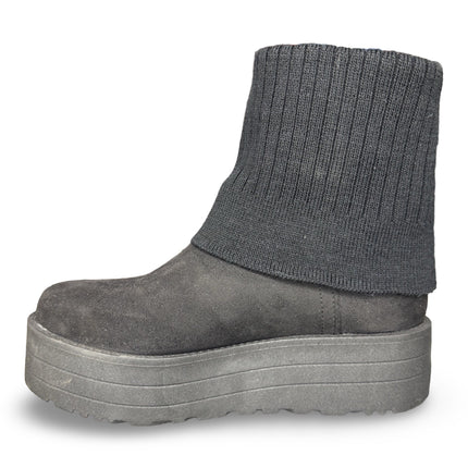 Bota de invierno cálida en negro acabado gamuza M8033