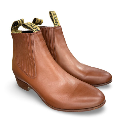 Botines Charros De Piel Con Suela de Vaqueta - Elegancia y Tradición - Moreno Romero - Diversos Tonos