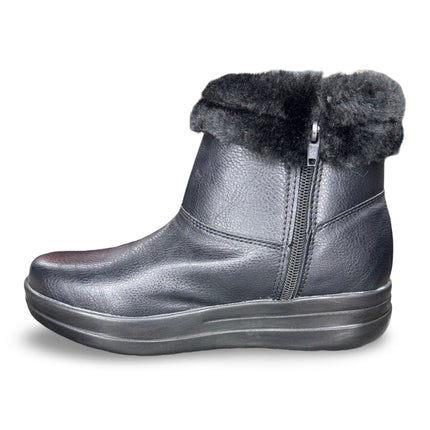 Botín negro dama con peluche acabado cabra M600