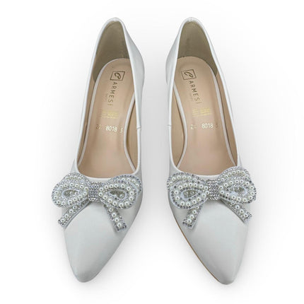 Zapatilla Moño Perlas Dama Plateada Moda 2025
