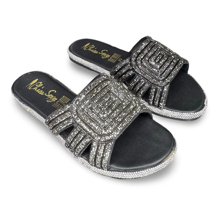 Huarache negro a diamantados acabado cabra M326